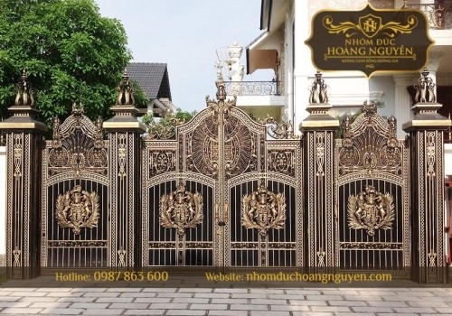 Cổng nhôm đúc Buckingham – Mang đẳng cấp hoàng gia đến công trình xây dựng