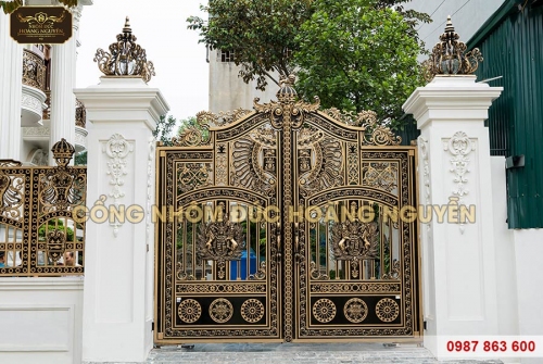 Sản phẩm cần bán: Tư vấn chọn cổng nhôm đúc đẹp sang trọng-Nhôm đúc Hoàng Nguyễn Ndhn-cong-trinh-nha-anh-ban-quoc-oai-ha-noi-01