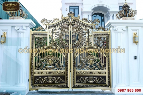 Sản phẩm cần bán: Bật mí cách chọn cổng nhôm đúc đẹp cho ngôi nhà -nhôm đúc Hoàng Nguyễn Ndhn-cong-trinh-nha-anh-thanh-hung-yen-03